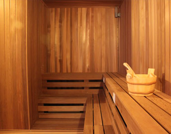 襄陽(yáng)泳池水處理設(shè)備的選擇要看具體條件